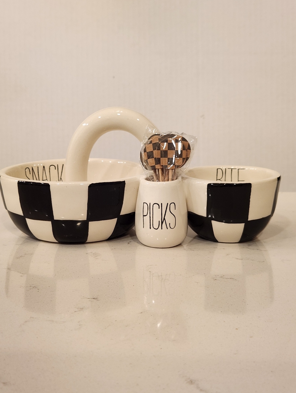 Mudpie Checkered Snack Set - Picture 4 of 9